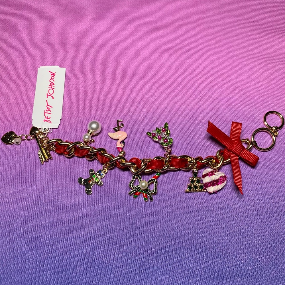 Betsey Johnson holiday Christmas charm bracelet